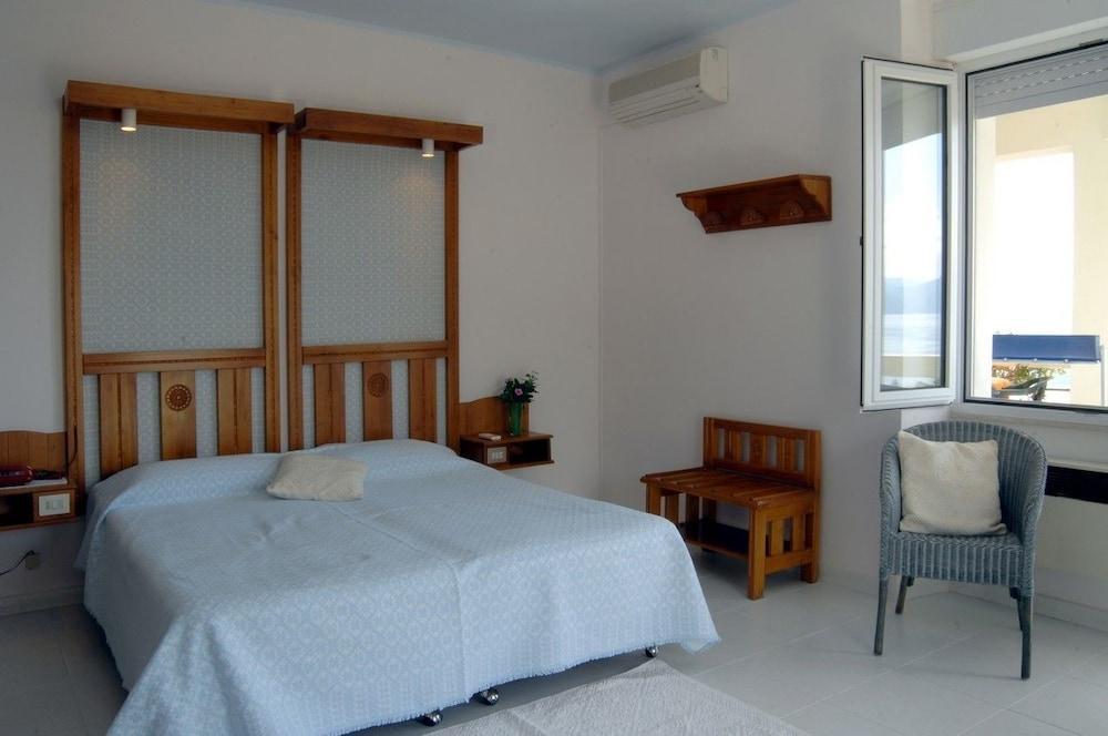Albergo Miramare Cala Gonone Exteriér fotografie